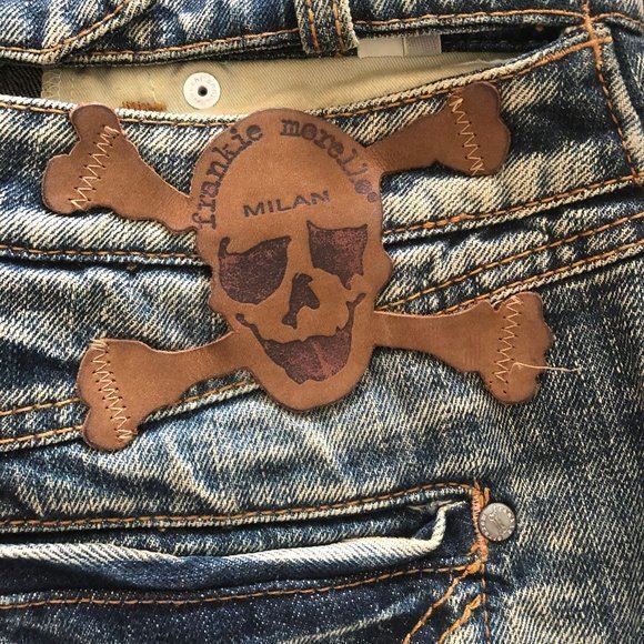 Exclusive Italian Designer Low Rise Mini Skirt - Picture 8 of 8